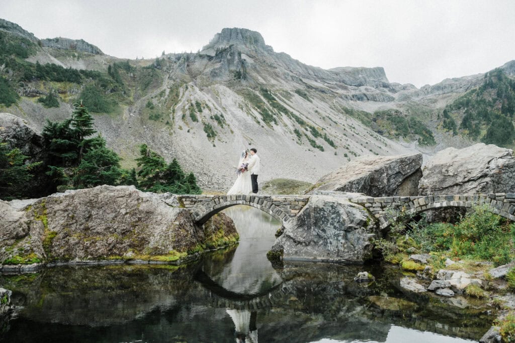 dreamy elopement couple at artist point during a north cascades elopement day