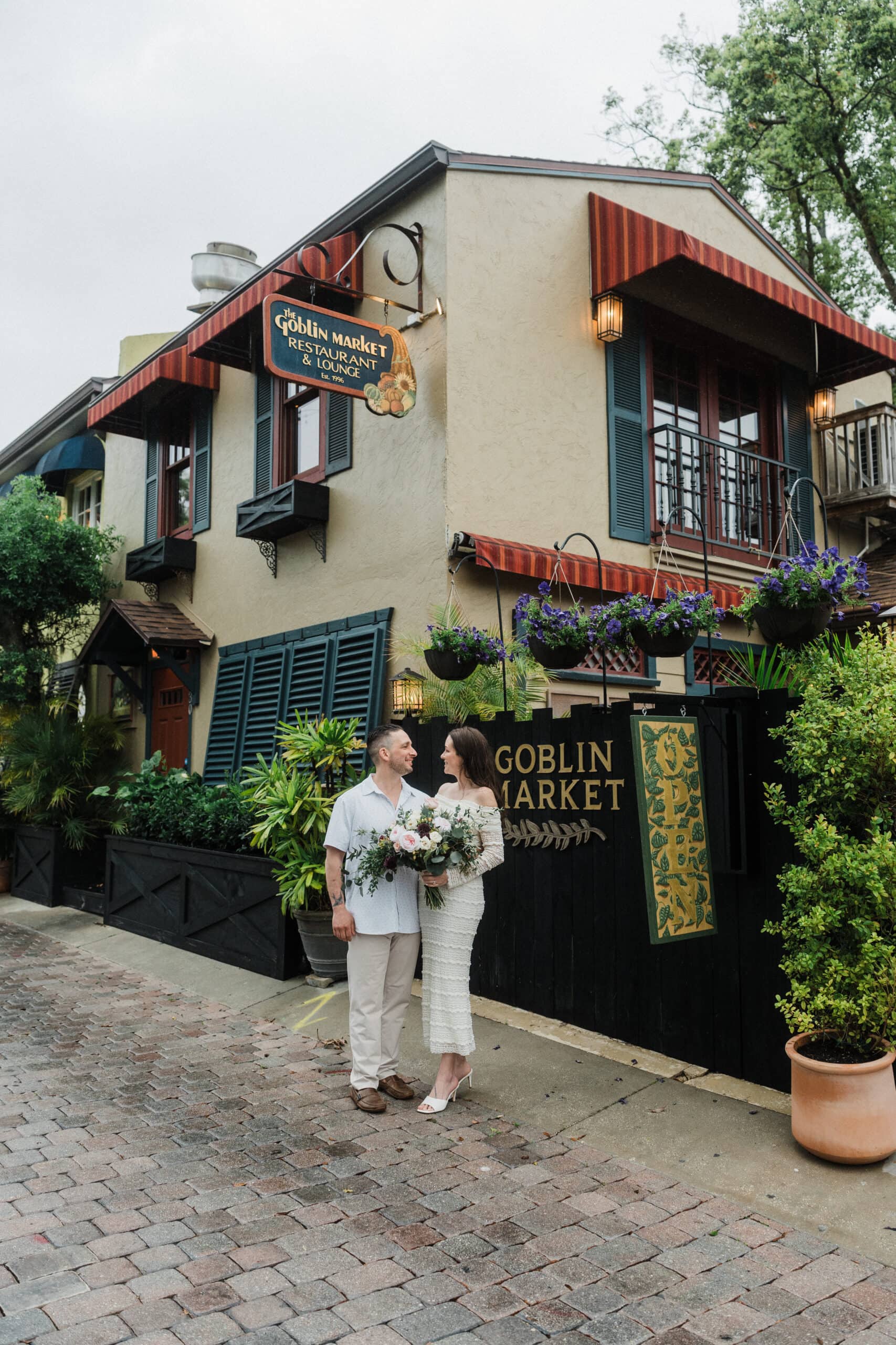 elopement couple exploring mount dora during their florida elopement