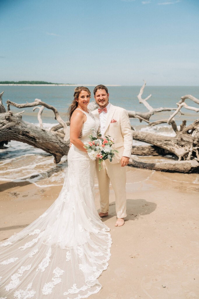 elopement couple at a beach in Florida
