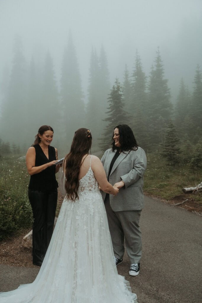 mt rainier national park elopement ceremony